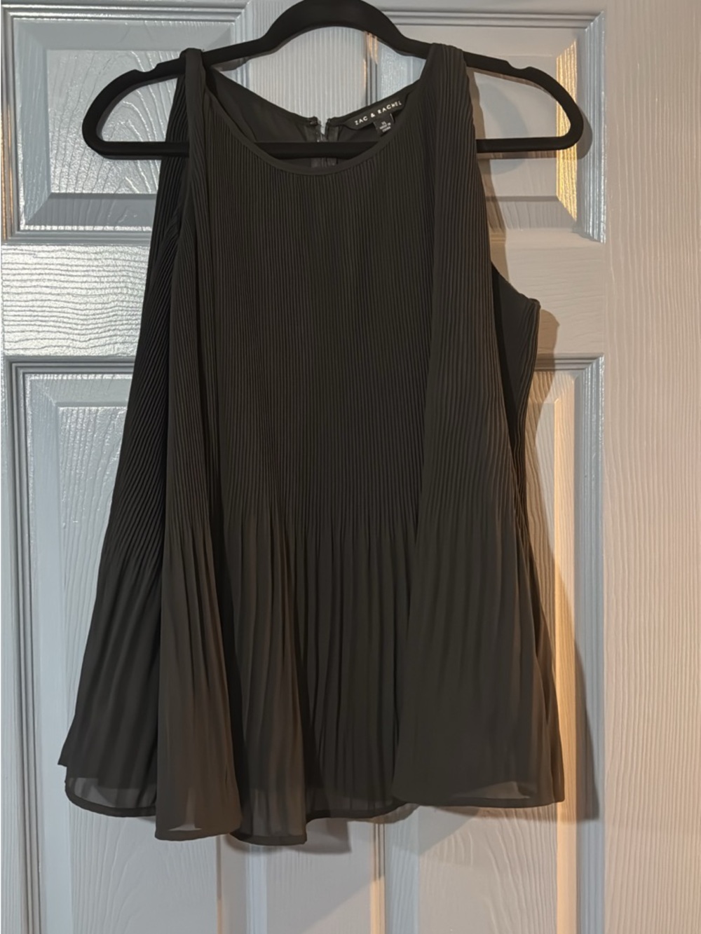 Zac & Rachel Olive Pleated Sleeveless Blouse